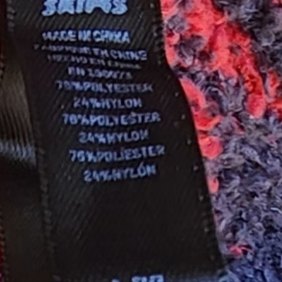 Skims Red and Black Jacket Size L - xl - Picture 6 of 6